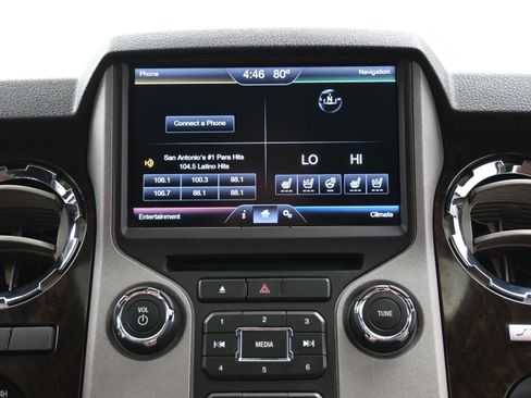 Used 2016 Ford F350 Platinum w/ FX4 Off-Road Package image 28