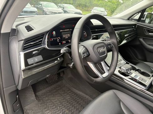 Used 2022 Audi Q7 2.0T Premium w/ Convenience Package AWD/4WD image 17