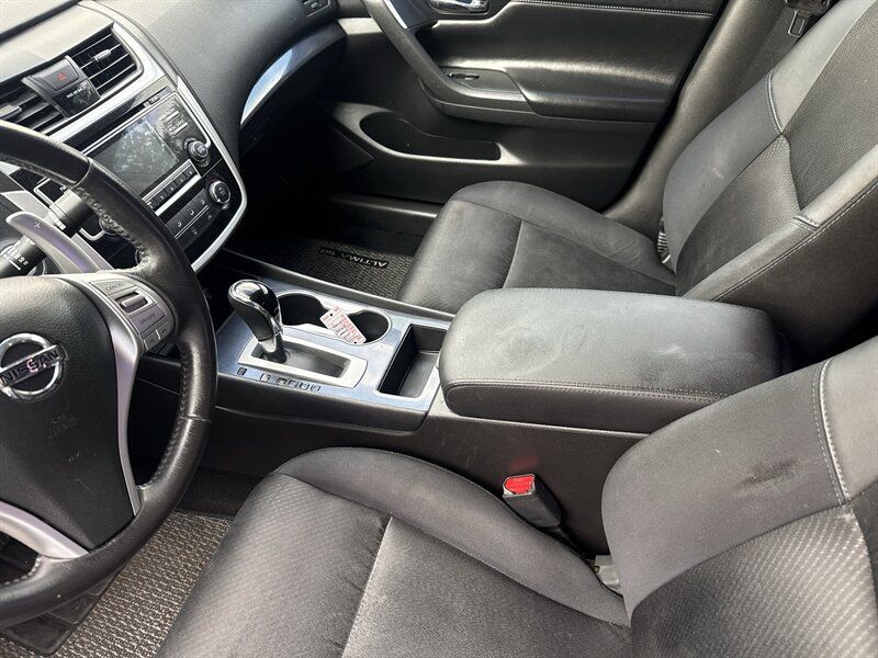 Used 2018 Nissan Altima 2.5 SR FWD image 29