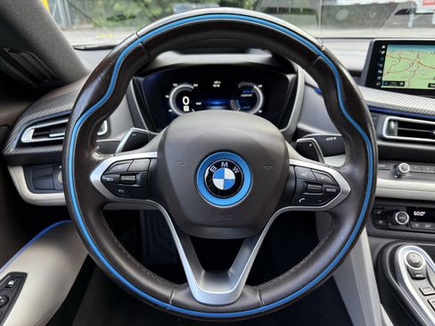Used 2019 BMW i8 Coupe image 23