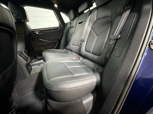 Certified 2026 Porsche Macan Turbo AWD/4WD image 21