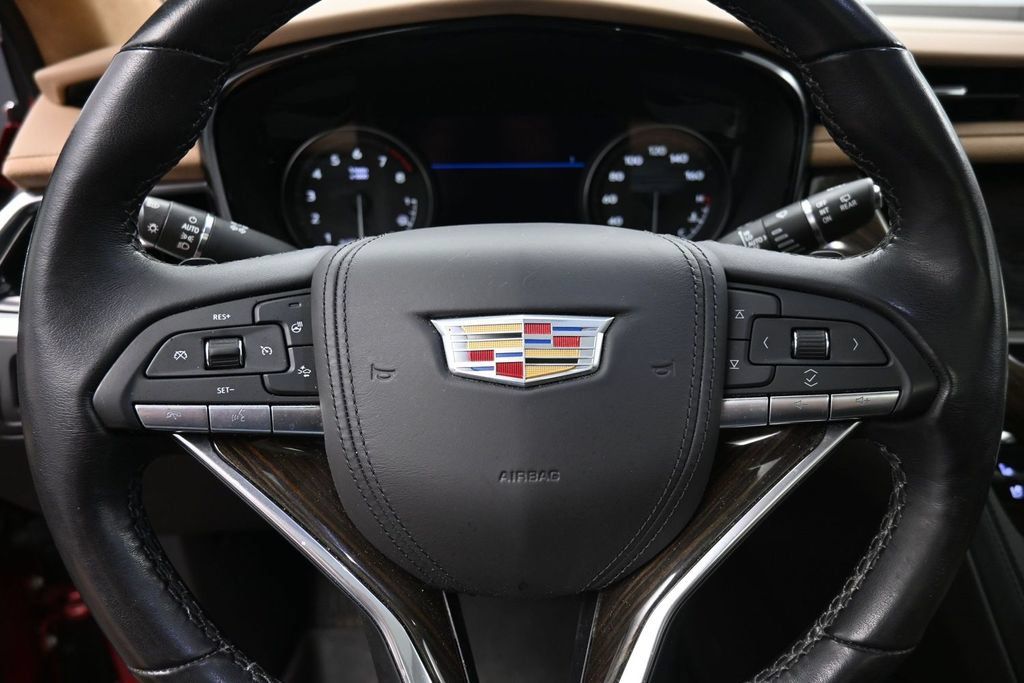 Used 2021 Cadillac XT6 Premium Luxury w/ Platinum Package AWD/4WD image 18