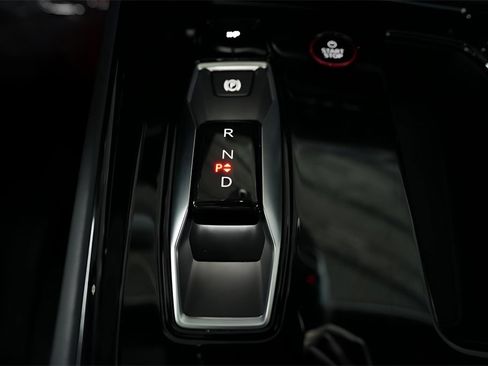 Used 2024 Audi RS e-tron GT image 48