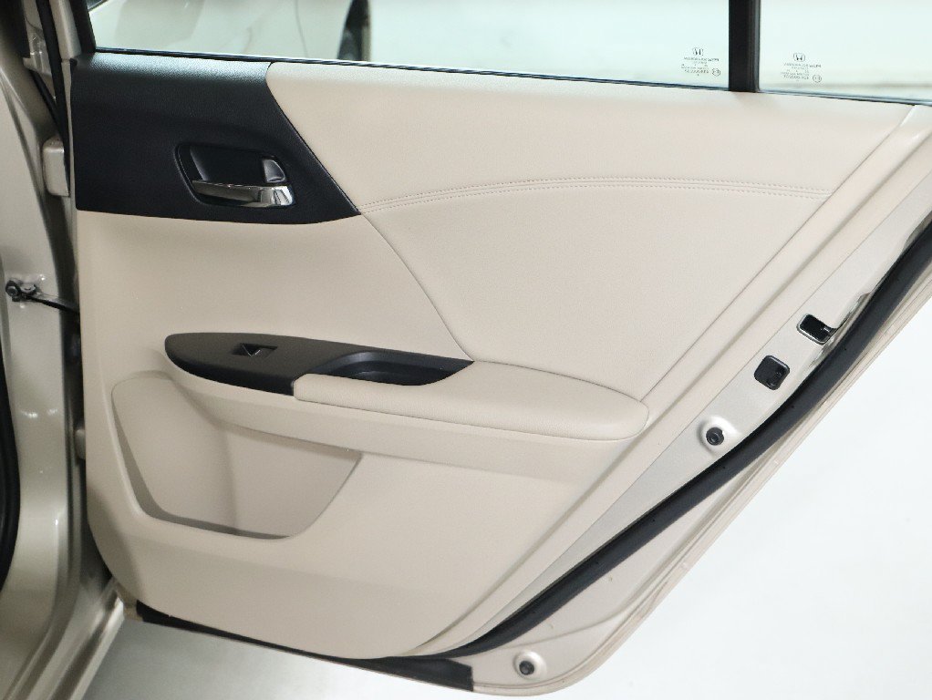 Used 2013 Honda Accord EX-L image 32