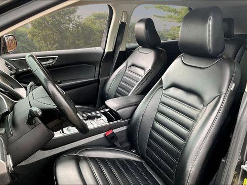 Certified 2020 Ford Edge SEL image 24