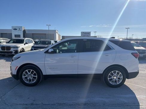 Used 2023 Chevrolet Equinox LT w/ Driver Convenience Package image 7