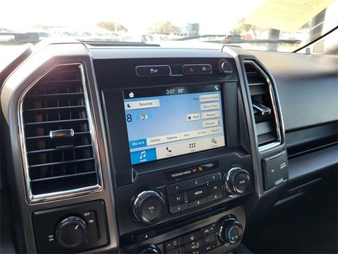 Used 2016 Ford F150 XLT w/ Equipment Group 302A Luxury image 8