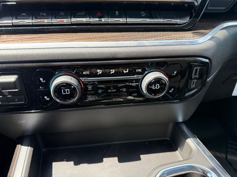 New 2026 Chevrolet Silverado 1500 LT Trail Boss w/ LT Trail Boss Premium Package AWD/4WD image 28