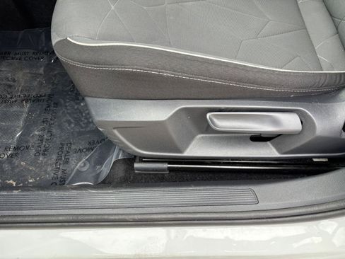 Used 2025 Volkswagen Jetta Sport image 23