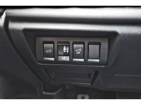 Certified 2025 Subaru Outback Limited AWD/4WD image 20