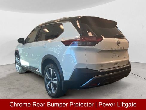 Used 2023 Nissan Rogue SL AWD/4WD image 3