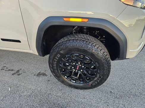New 2026 GMC Canyon Elevation w/ Convenience Package RWD image 12