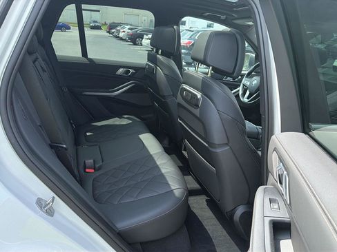 Used 2025 BMW X5 xDrive40i w/ Climate Comfort Package AWD/4WD image 13