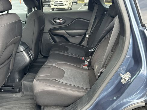 Used 2020 Jeep Cherokee Latitude image 15