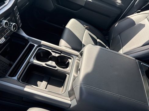 New 2026 Ford F350 Lariat w/ Chrome Package image 32