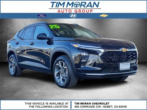 Used 2025 Chevrolet Trax LT w/ LT Convenience Package image 1
