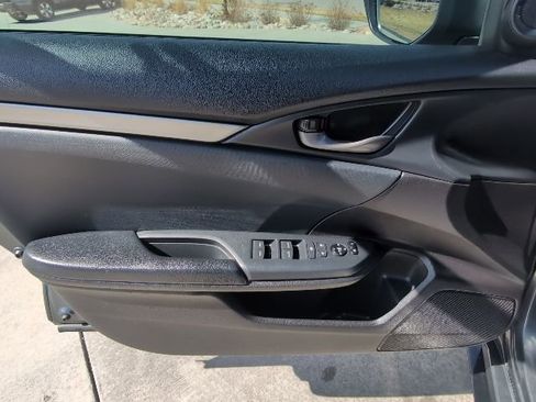 Used 2021 Honda Civic Sport image 10