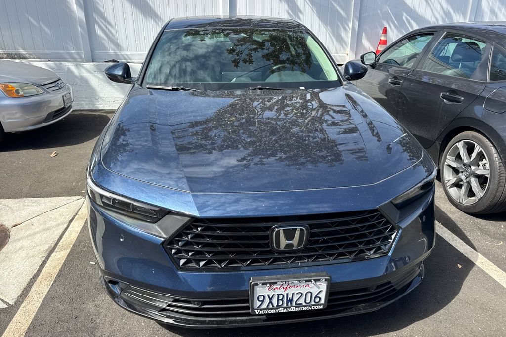 Used 2025 Honda Accord EX-L image 3