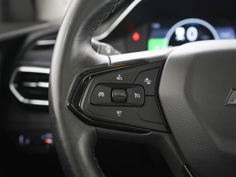 Used 2022 Chevrolet Bolt EUV Premier w/ Sun & Sound Package FWD image 24