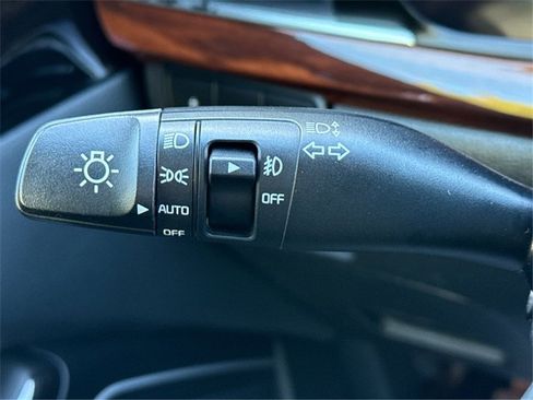 Used 2017 Kia Cadenza Premium image 19