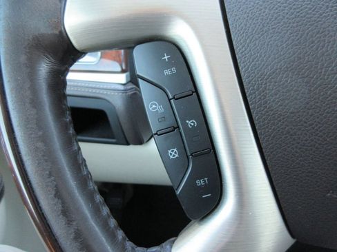 Used 2013 Cadillac Escalade Platinum AWD/4WD image 26