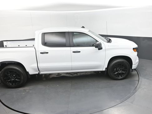 Used 2026 Chevrolet Silverado 1500 Custom AWD/4WD image 34
