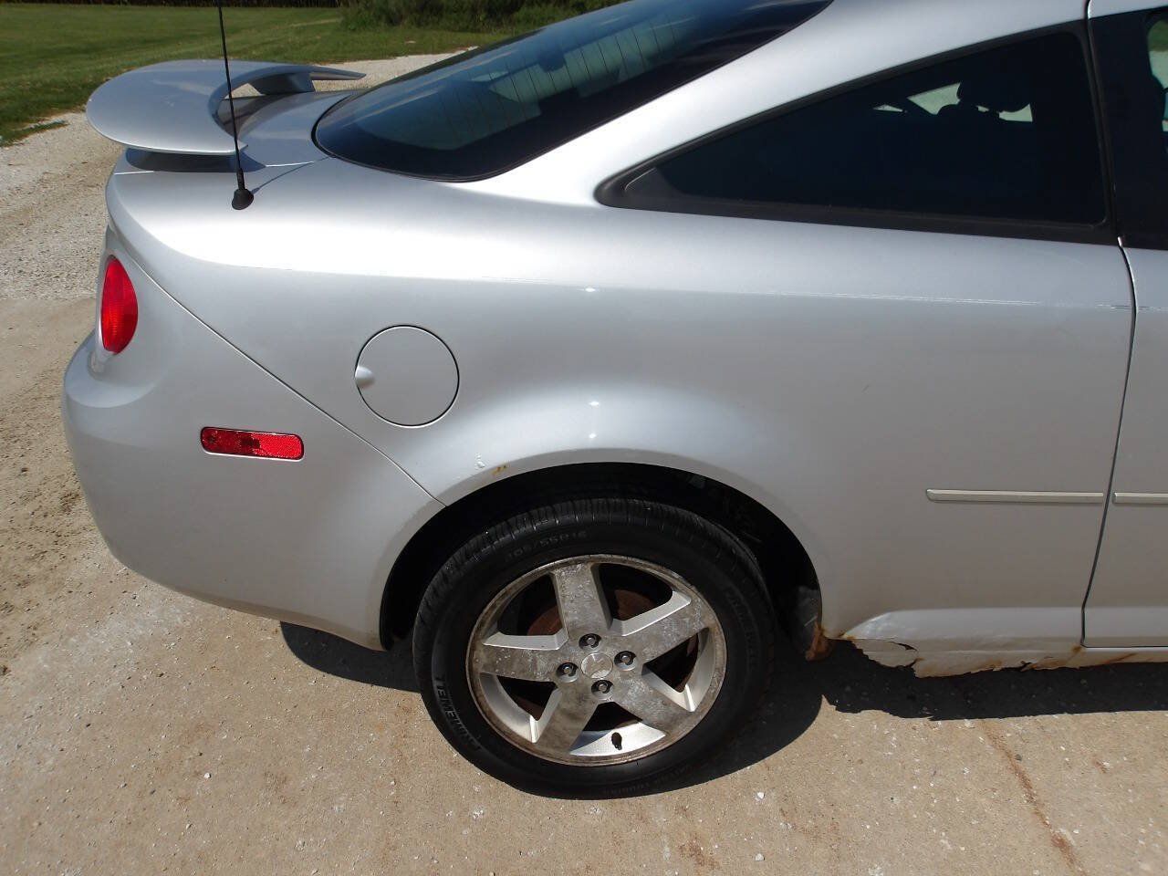 Used 2006 Chevrolet Cobalt LT w/ Preferred Equipment Group FWD image 30