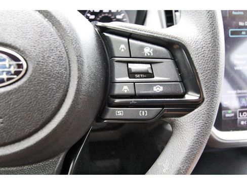 Used 2025 Subaru Crosstrek 2.5i Premium AWD/4WD image 16