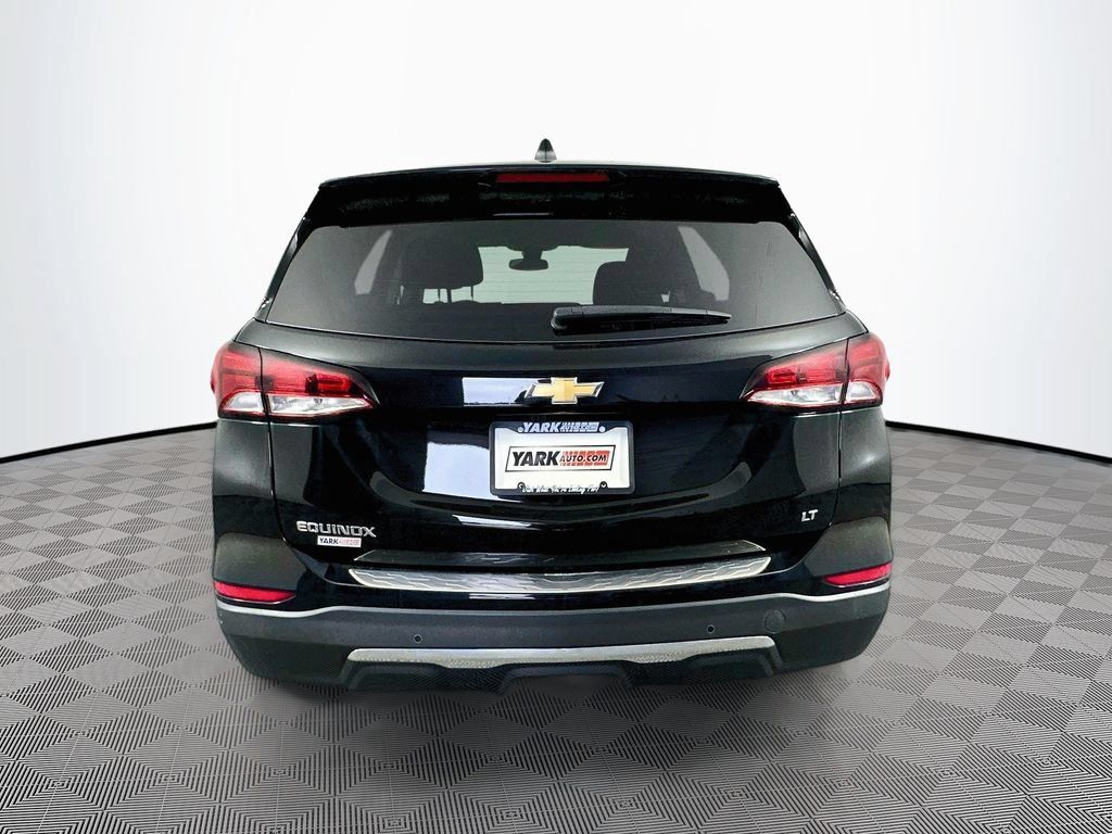 Used 2024 Chevrolet Equinox LT w/ LPO, Floor Liner Package FWD image 10