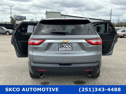 Used 2019 Chevrolet Traverse LS image 32
