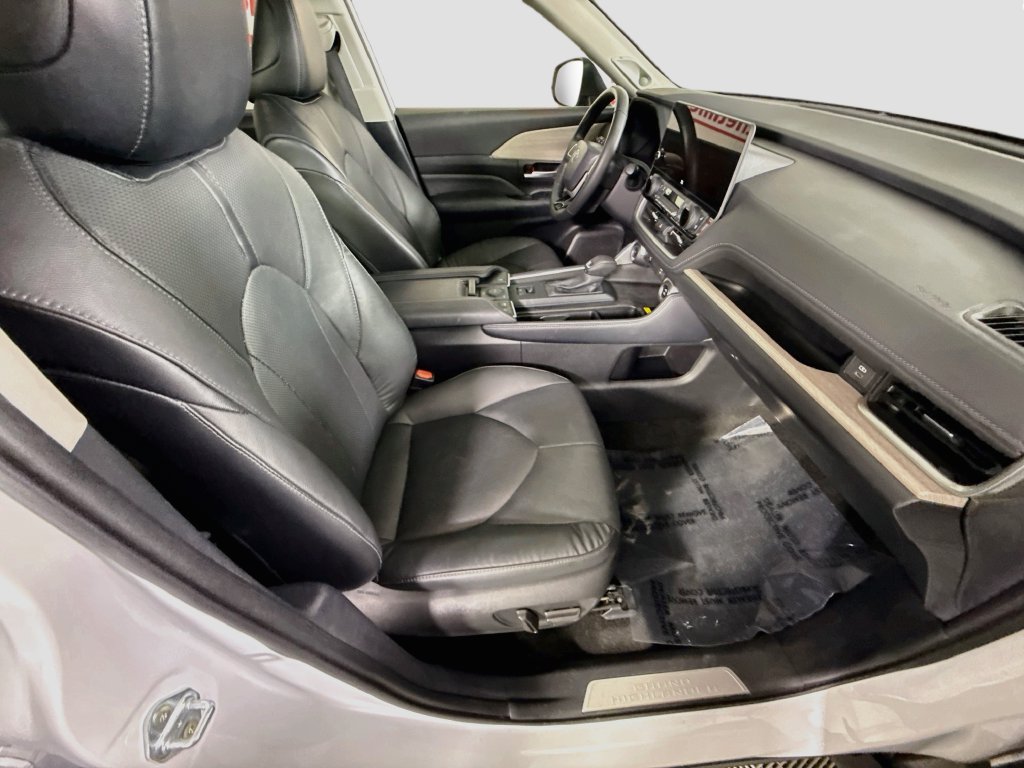Certified 2024 Toyota Grand Highlander AWD Hybrid image 34