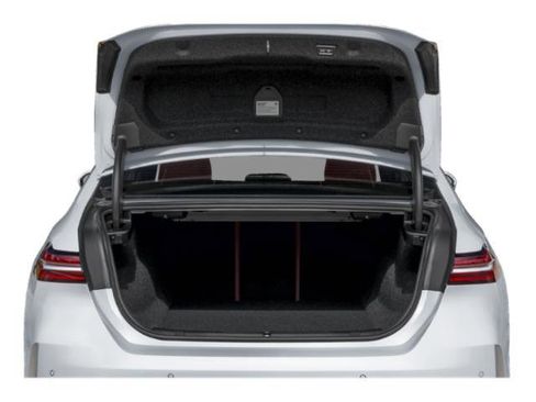 New 2026 BMW i5 M60 image 13