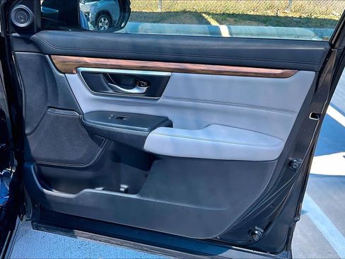 Used 2020 Honda CR-V Touring image 23