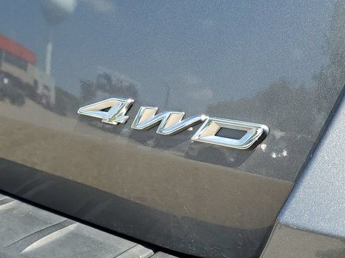 Certified 2024 Ford Explorer XLT w/ Equipment Group 202A AWD/4WD image 7