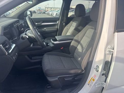 Used 2025 GMC Terrain Elevation AWD/4WD image 17