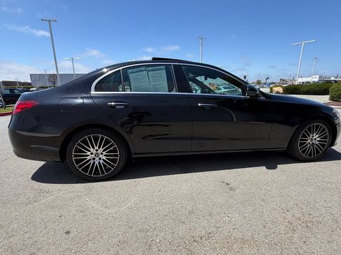 Used 2025 Mercedes-Benz C 300 Sedan image 7