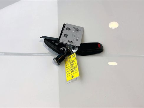 Certified 2025 Audi Q5 Premium w/ Convenience Package AWD/4WD image 15