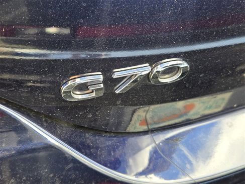 Used 2023 Genesis G70 3.3T w/ Sport Prestige Package image 8