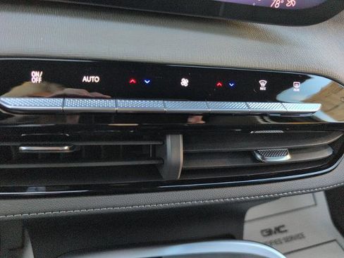 New 2025 Buick Enclave Preferred w/ Power Package image 33