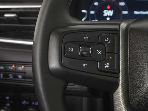 Used 2023 GMC Yukon Denali image 22