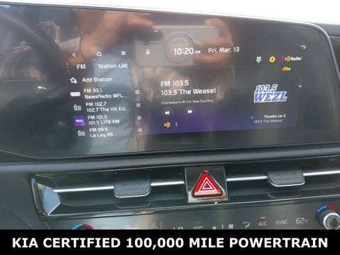 Certified 2024 Kia Niro EX image 16