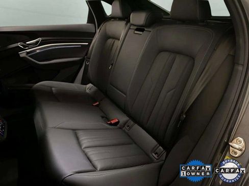 Used 2024 Audi Q8 e-tron Premium Plus image 74