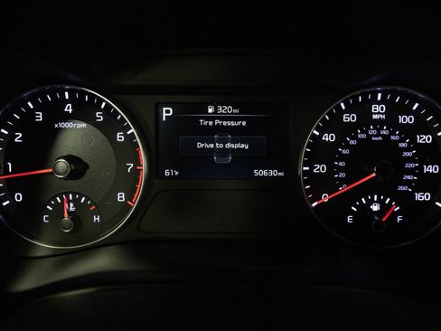 Used 2024 Kia Forte LXS image 29