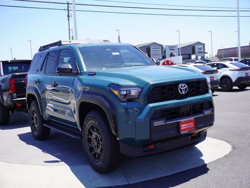 New 2026 Toyota 4Runner TRD Off-Road Premium AWD/4WD image 30