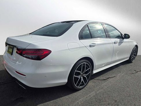 Used 2022 Mercedes-Benz E 350 Sedan image 3