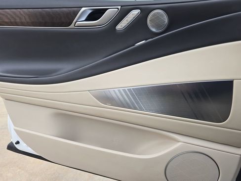 Used 2022 Genesis G80 2.5T w/ Advanced Package image 27