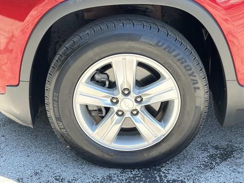 Used 2019 Chevrolet Trax LT w/ Driver Confidence Package FWD image 9