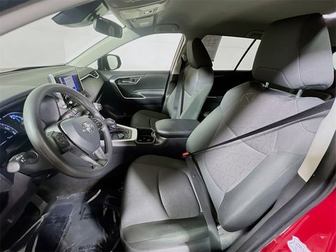 Certified 2025 Toyota RAV4 XLE image 19