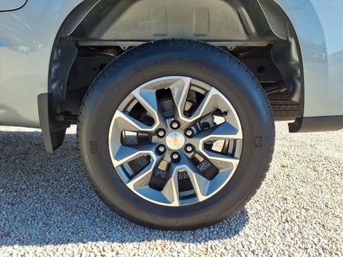 Used 2025 Chevrolet Silverado 1500 LT image 29