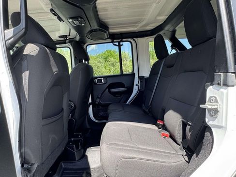 Used 2018 Jeep Wrangler Unlimited Sport AWD/4WD image 15
